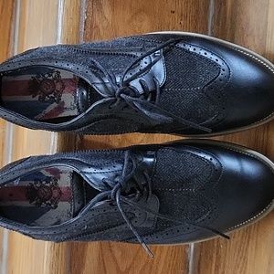 Mens shoes